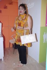at Reshma Shetty skin clinic launch in Santacruz, Mumbai on 25th April 2012 (25).JPG